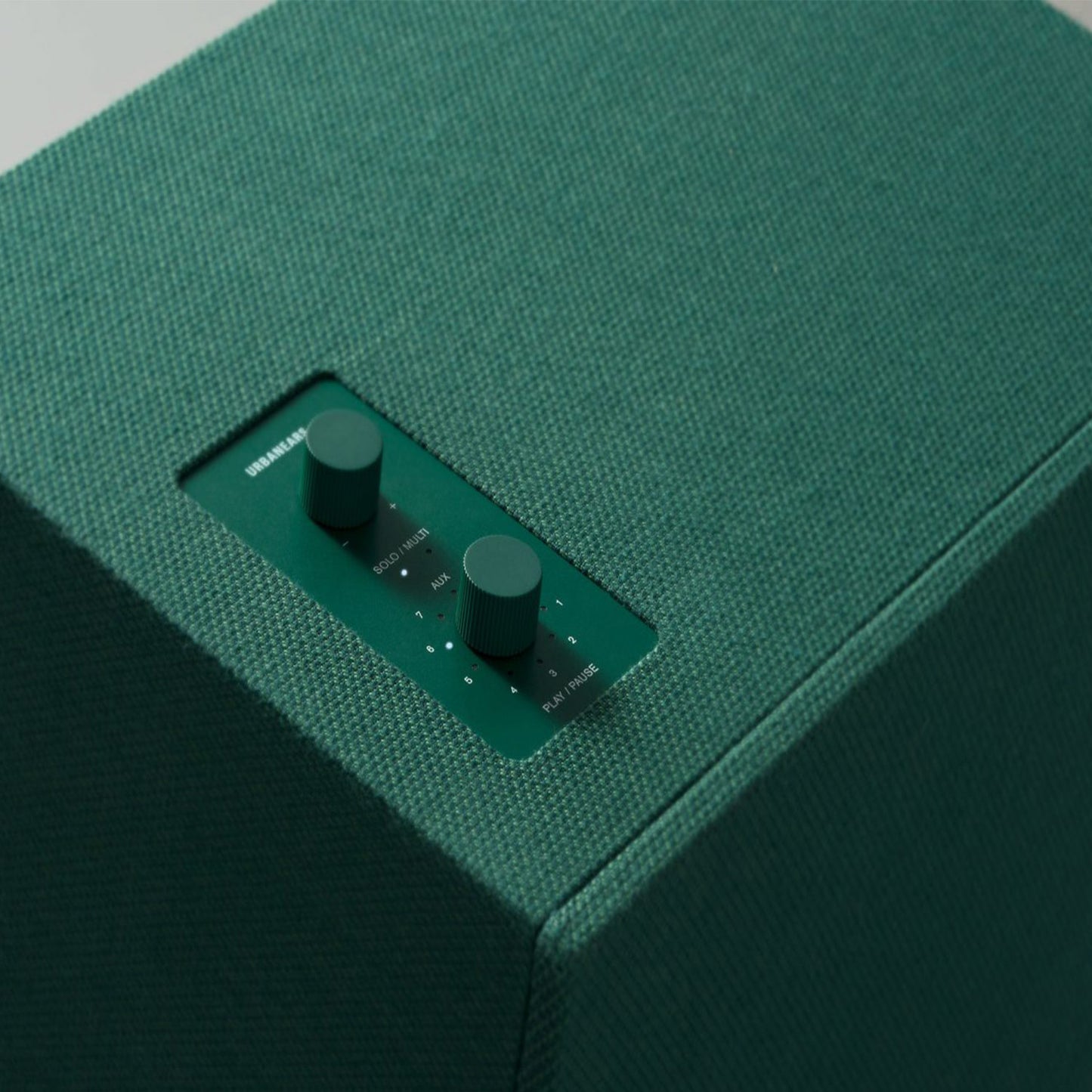 REFURBISH URBANEAR BAGGEN